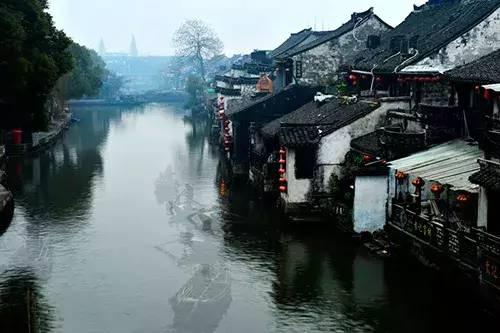 晁盖攻打曾头市前，大风吹折旗杆，是宋江搞的鬼？